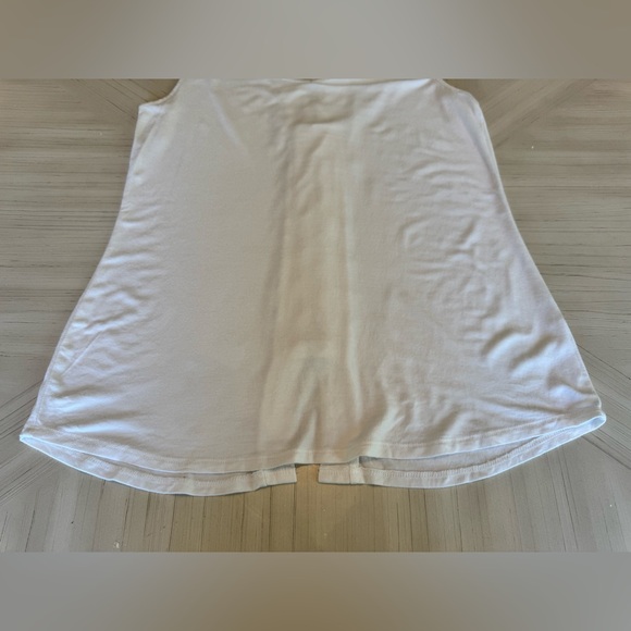 Cable & Gauge - Laced-Up Back V- Neck Tank- Ivory Size M - Picture 13 of 14